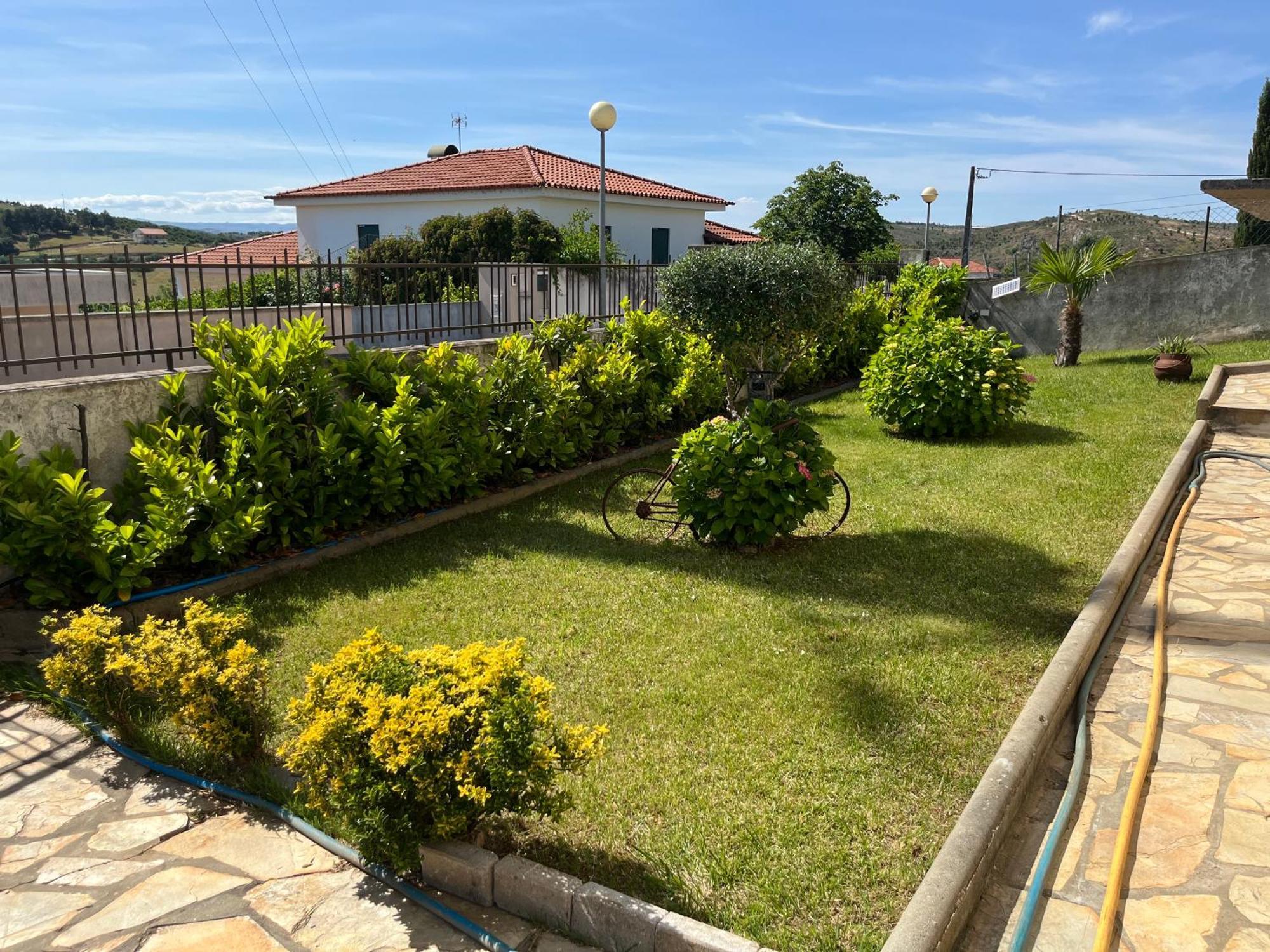Alojamento, Chelas Rural Al Mirandela Buitenkant foto